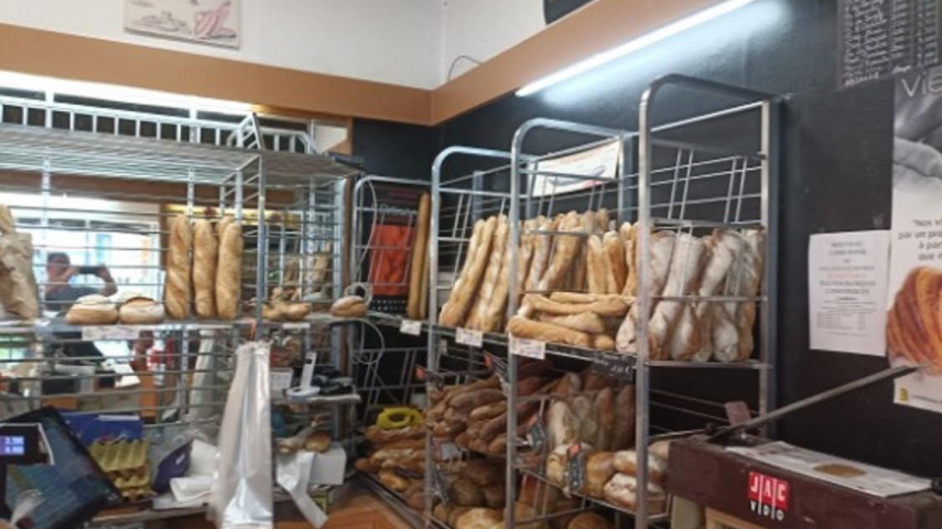 Boulangerie pÂtisserie petite Épicerie barbotan à reprendre - Mont-de-Marsan et arrond. (40)